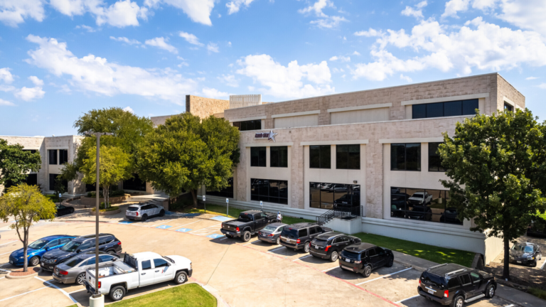 Exterior image of Strive Willow bend coworking space