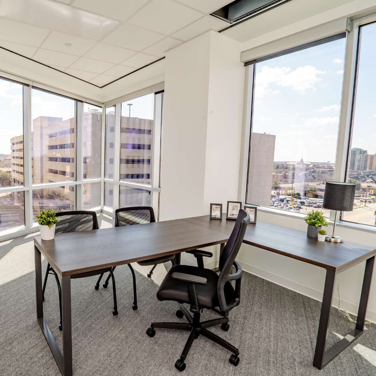 large_corner_office_fort_worth