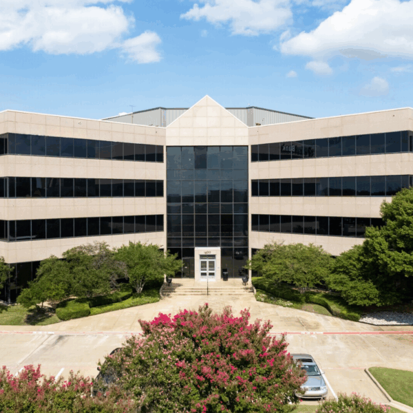 strive_plano_exterior