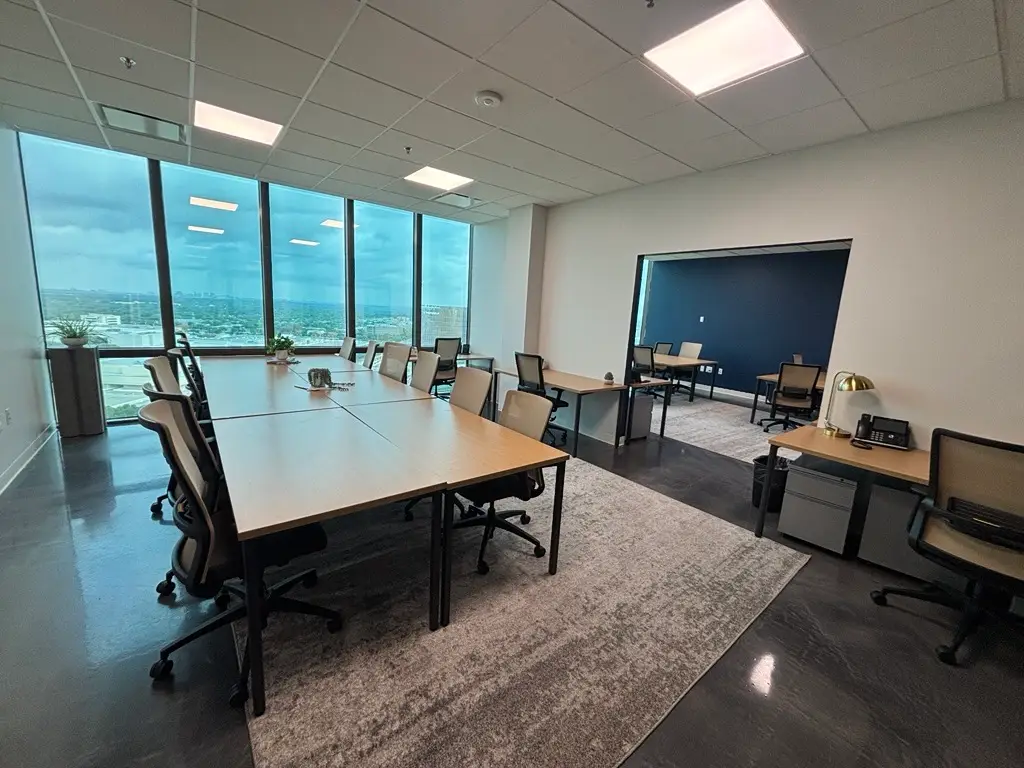 large team suites in dallas for rent